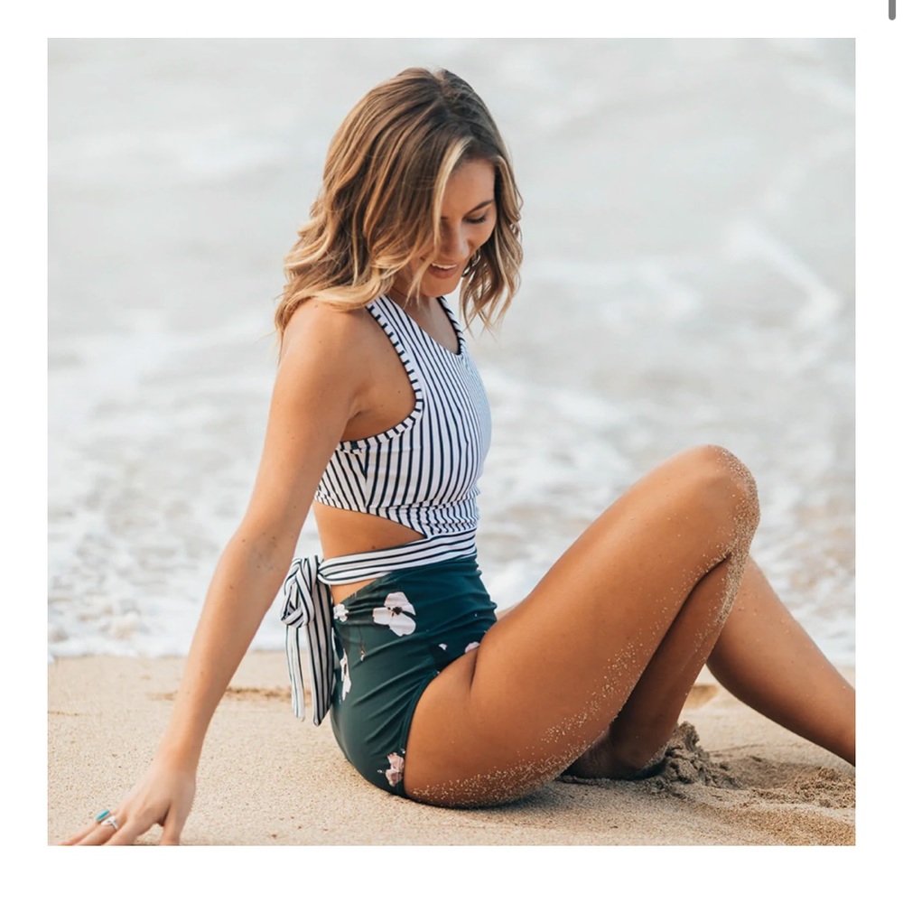 Albion Mother + Baby matching swim suits - Picture 2 of 3